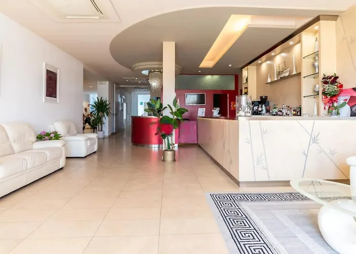 Hotel Cosmopol Cesenatico